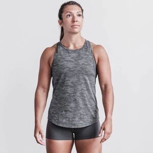 NWT NoBull Lightweight Textured Tank